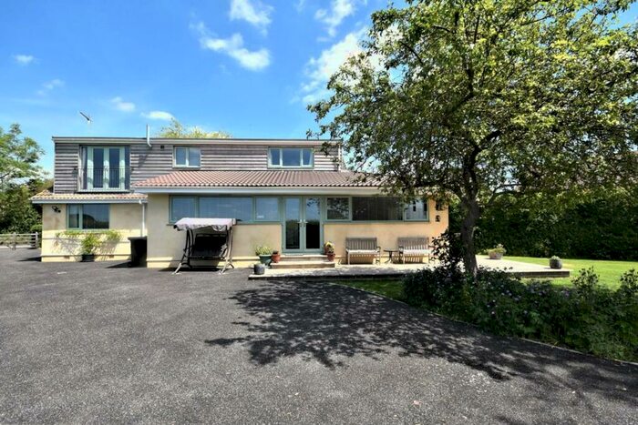 4 Bedroom Detached Bungalow For Sale In East Orchard, Shaftesbury, SP7