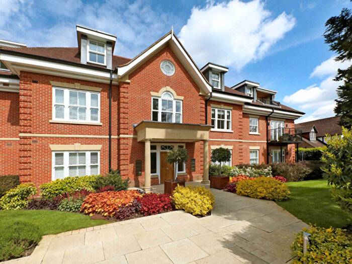 3 Bedroom Flat For Sale In Gregories Road, Beaconsfield, HP9