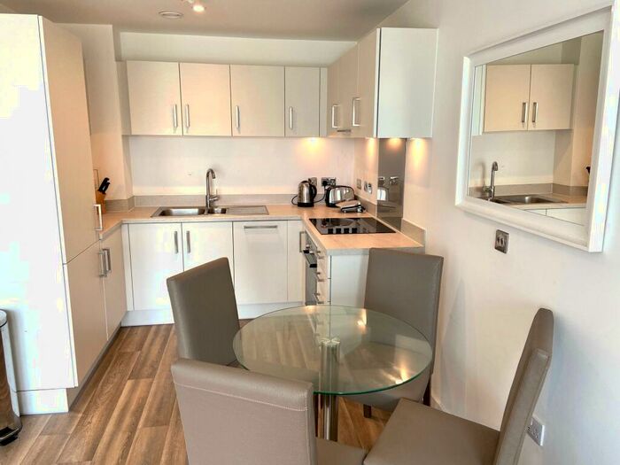2 Bedroom Apartment To Rent In Bell Barn Road, Birmingham, B15