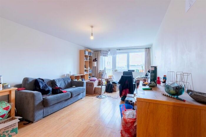 1 Bedroom Property To Rent In Rosemoor House, Ealing, Ealing, W13