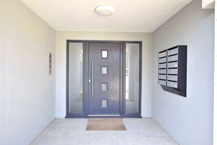 1 Bedroom Flat For Sale In Lower Road, Garsington, Oxford, OX44