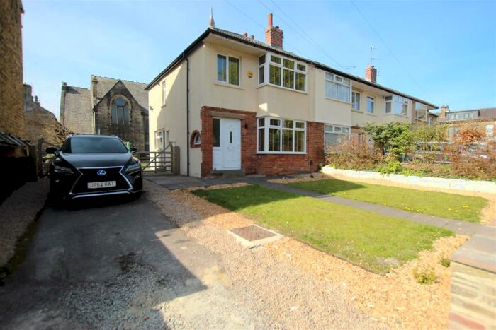 3 Bedroom Semi-Detached House To Rent In Charles Street, Bingley, BD16