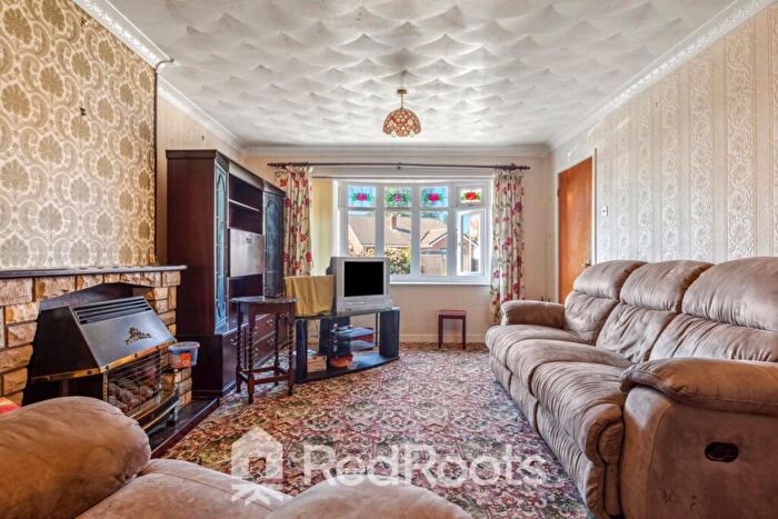 2 Bedroom Detached Bungalow For Sale In Appleton Way, Doncaster, South Yorkshire, DN5