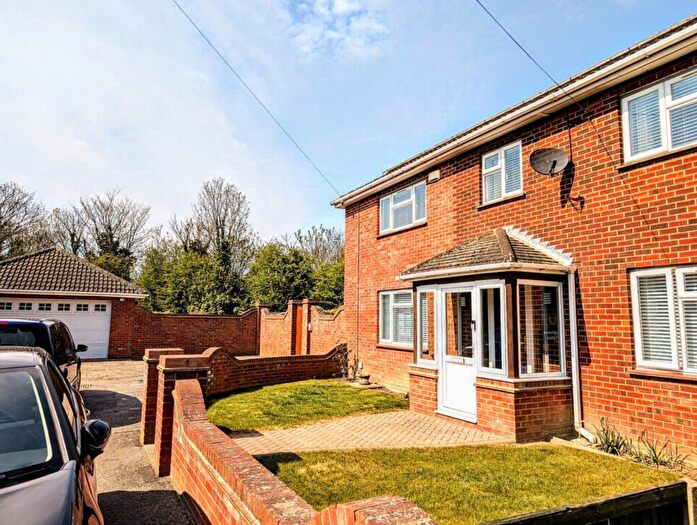 5 Bedroom Semi-Detached House For Sale In Manston Road, Ramsgate, CT11
