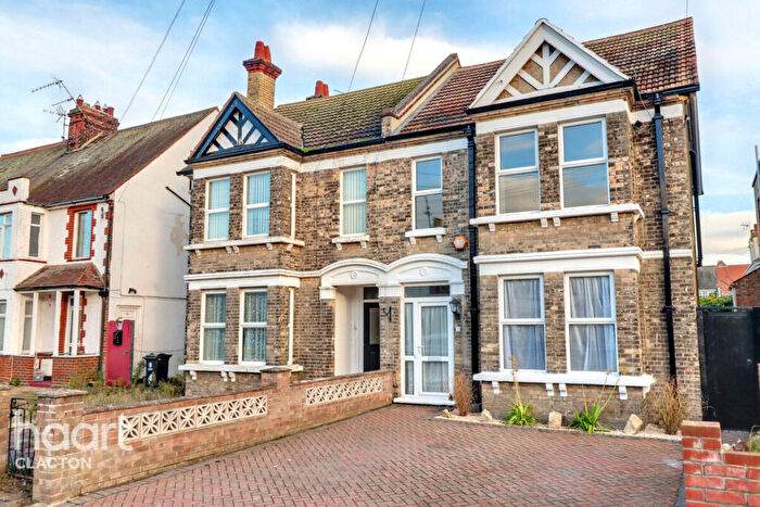 5 Bedroom Semi Detached House For Sale In Hayes Road, Clacton-On-Sea, CO15