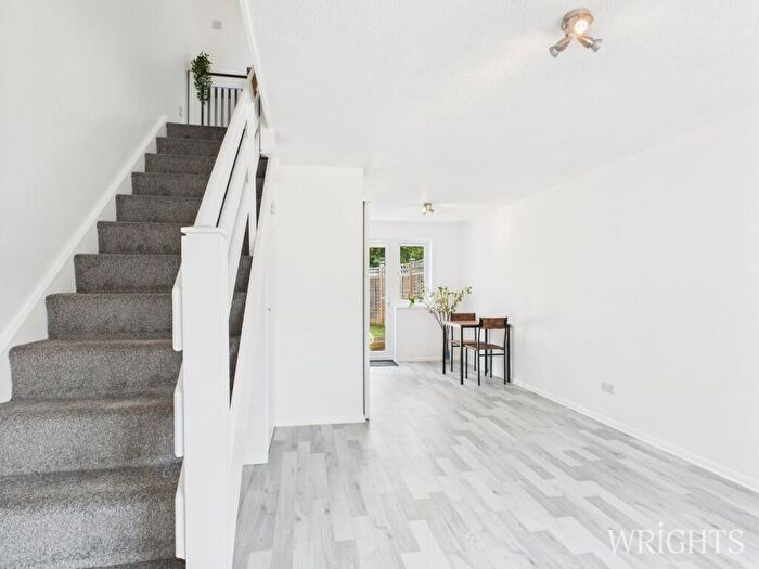 2 Bedroom Terraced House For Sale In Harwood Close, Welwyn Garden City, AL8