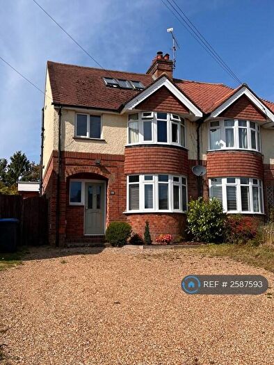 4 Bedroom Semi-Detached House To Rent In Holtye Road, East Grinstead, RH19