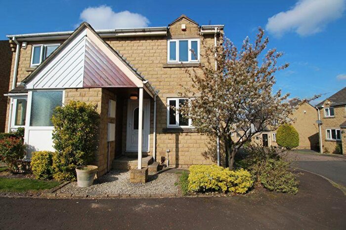 2 Bedroom Semi-Detached House For Sale In Oliver Meadows, Elland, HX5