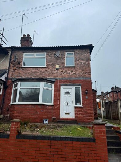 3 Bedroom Semi-Detached House To Rent In Kendall Road, Manchester, M8