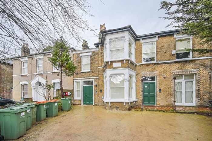3 Bedroom Flat To Rent In Belford House, Forest Gate, London, E7