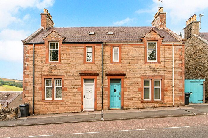 3 Bedroom Semi-Detached House For Sale In The Green, Selkirk, TD7