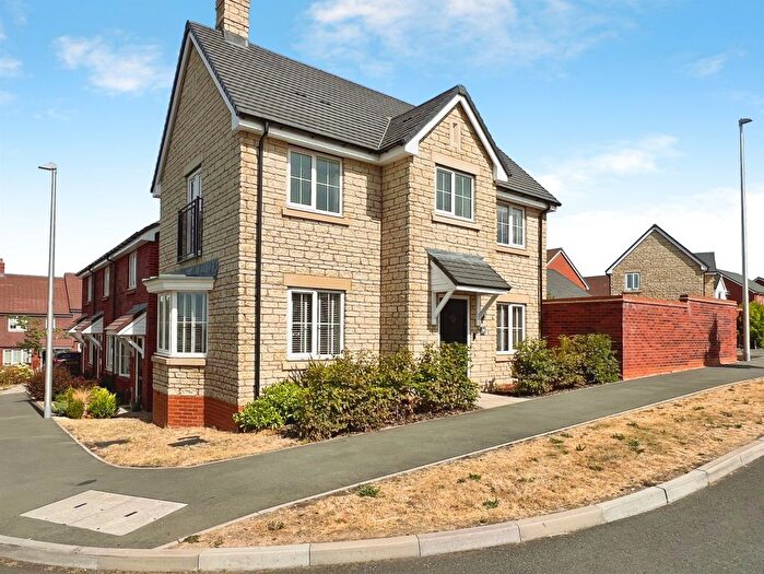 3 Bedroom Detached House For Sale In The Avenue, Lighthorne Heath, Leamington Spa, CV33