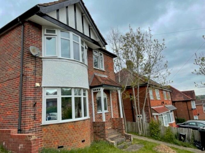 2 Bedroom Flat To Rent In Whiteland Road, High Wycombe, HP12