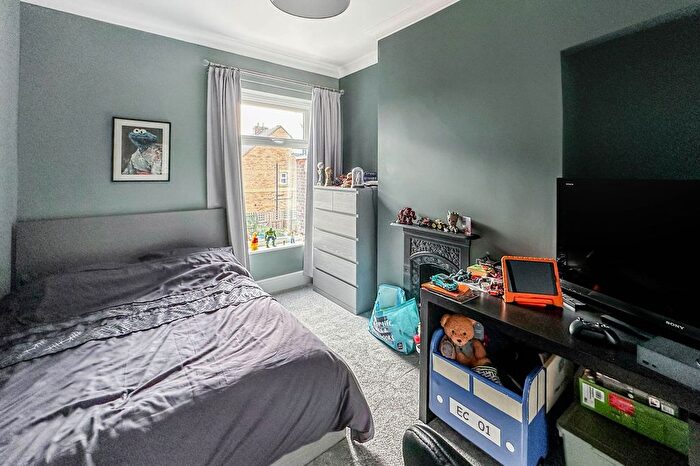 3 Bedroom Terraced House For Sale In Ella Street, Hull, HU5