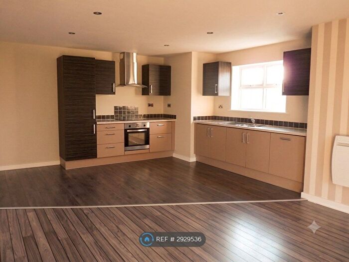 2 Bedroom Flat To Rent In Edwin Lodge, Doncaster, DN7