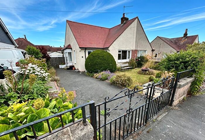 2 Bedroom Semi-Detached Bungalow For Sale In Penrhos Drive, Penrhyn Bay, LL30