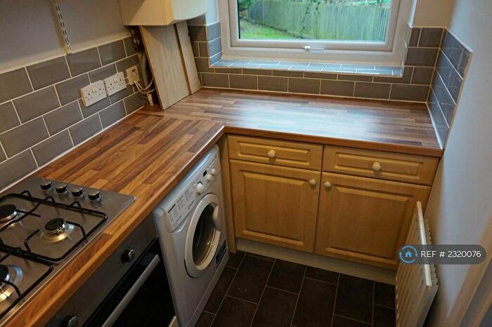 1 Bedroom Flat To Rent In Castle Court, Lewes, BN7