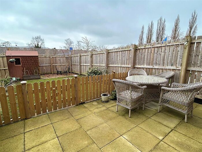 2 Bedroom End Of Terrace House To Rent In Mill Way, Selby, YO8