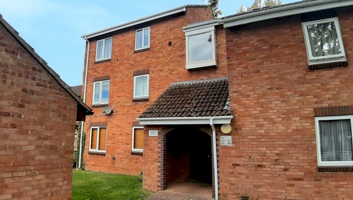 2 Bedroom Flat To Rent In Ashtree Road, Frome, BA11