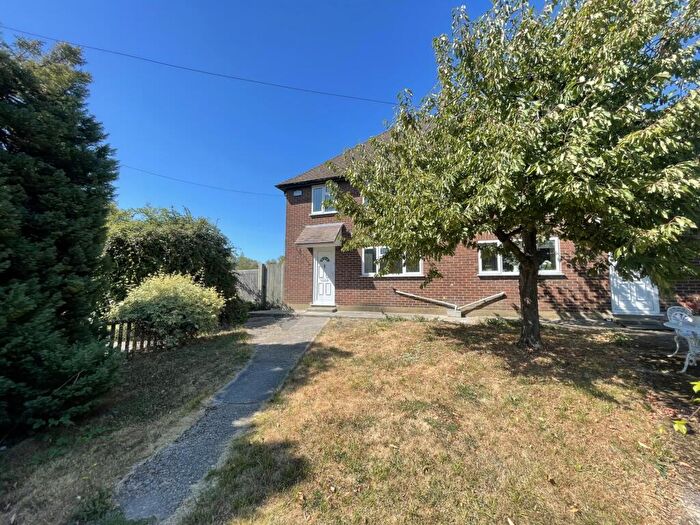 3 Bedroom House To Rent In Gravel Lane, Chigwell, IG7