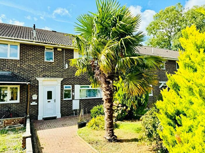 3 Bedroom Terraced House To Rent In Edale Moor, Swindon, SN3