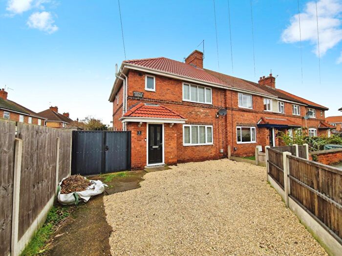 3 Bedroom Terraced House For Sale In Norfolk Grove, Bircotes, Doncaster, DN11