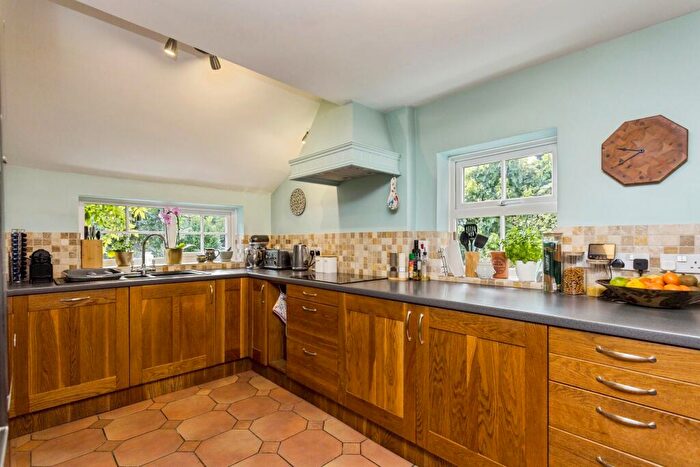 5 Bedroom Detached House For Sale In Faygate Lane, Horsham, RH12