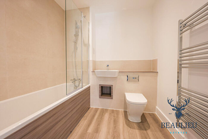 2 Bedroom Coach House To Rent In Harris Crescent, Beaulieu Park, Chelmsford, CM1