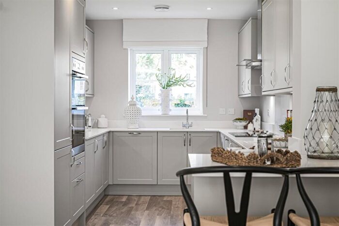 4 Bedroom Detached House For Sale In The Clayburn At Herons Lake, Theale, Reading, RG7