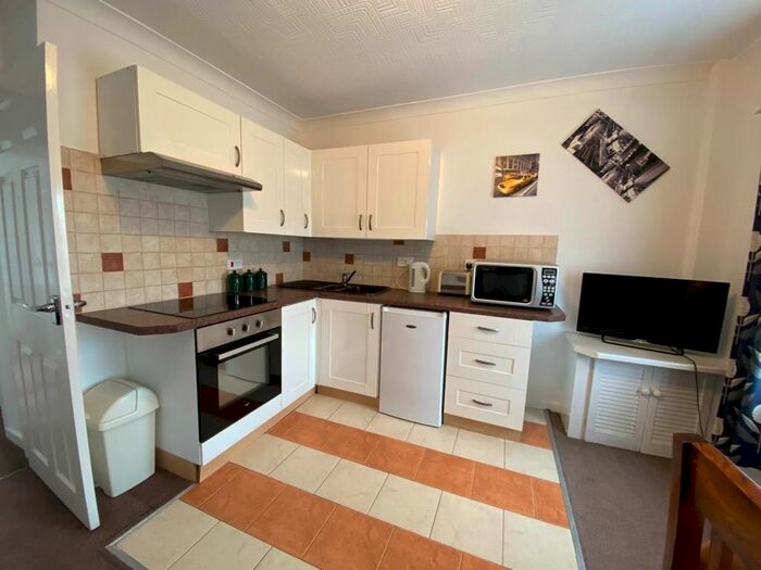 1 Bedroom Flat To Rent In Bridge Terrace, Albert Road South, Ocean Village, Southampton, SO14