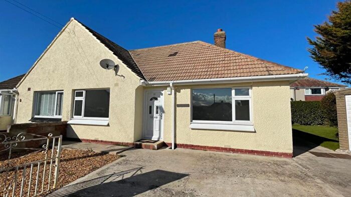 2 Bedroom Semi-Detached Bungalow For Sale In Church Close, Penrhyn Bay, Llandudno, LL30