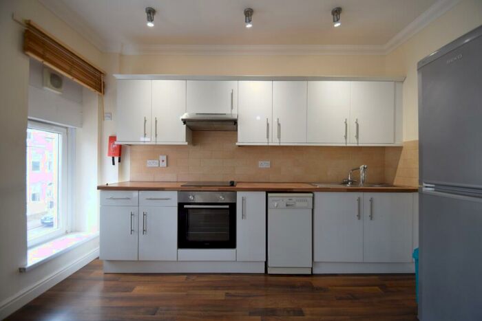 2 Bedroom Flat To Rent In Claude Road, Roath, CF24