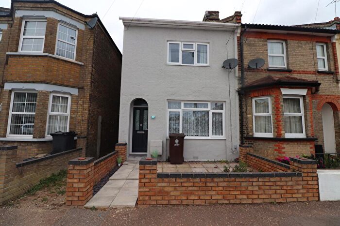 4 Bedroom Semi-Detached House To Rent In Dudley Road, Clacton On Sea, CO15