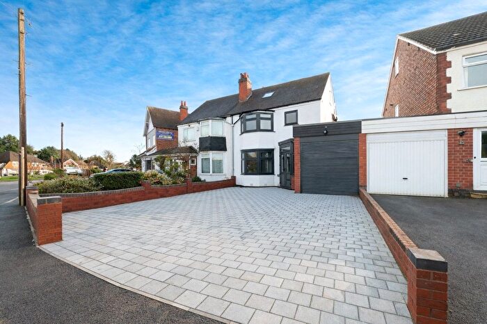 4 Bedroom Semi-Detached House For Sale In Ulverley Green Road, Solihull, West Midlands, B92
