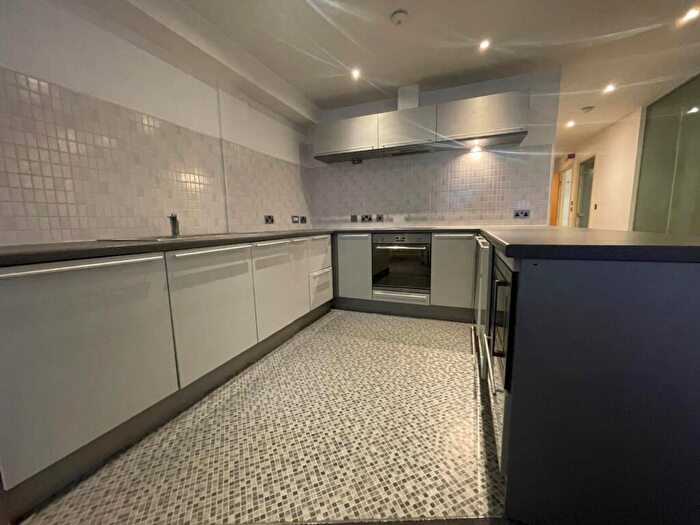 2 Bedroom Flat To Rent In Old Lenton Street, Nottingham, Nottinghamshire, NG1