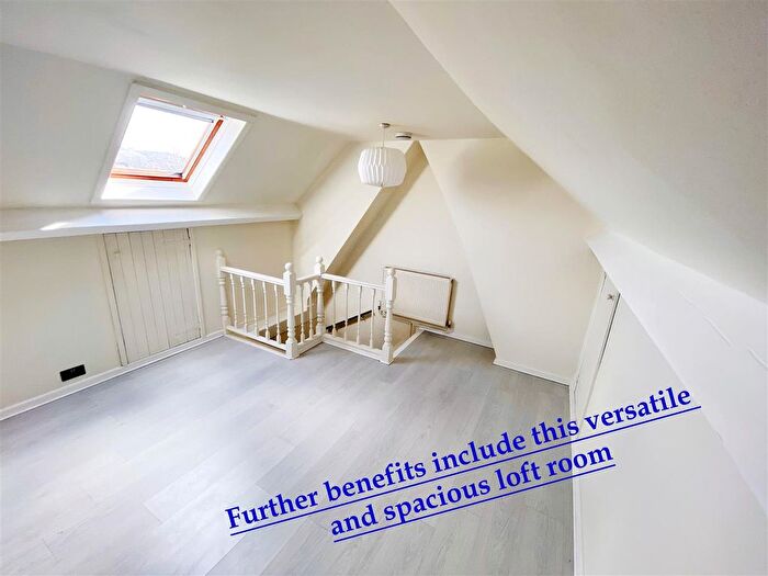 2 Bedroom Terraced House To Rent In Alexandra Road, Axminster, EX13