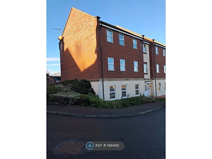 2 Bedroom Flat To Rent In Bingham, Bingham, Nottingham, NG13