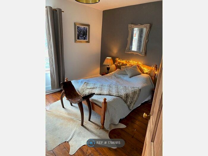 4 Bedroom Terraced House To Rent In Kirkstall Road, South Yorkshire, S11