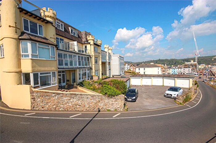 3 Bedroom Apartment For Sale In Castle Hill, Seaton, Devon, EX12