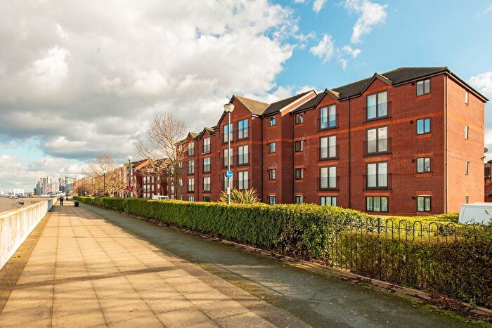 2 Bedroom Flat To Rent In Redding House, Harlinger Street, SE18