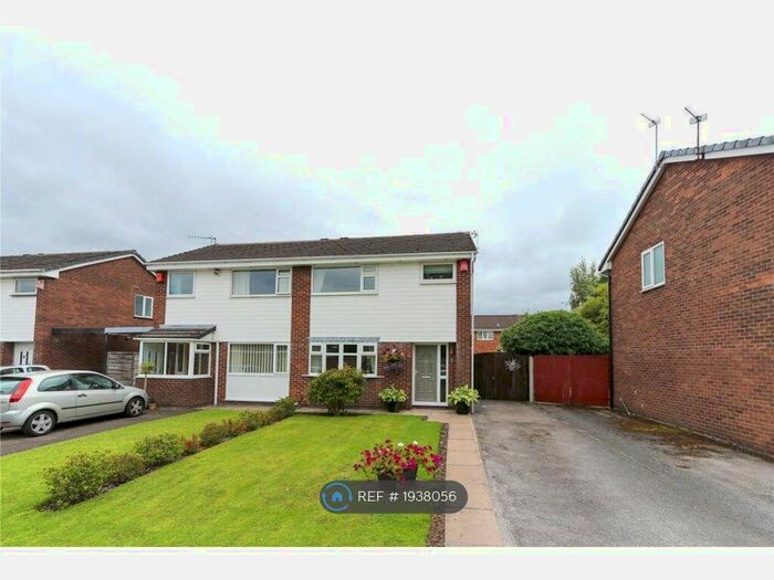 3 Bedroom Semi-Detached House To Rent In Ledge Ley, Cheadle Hulme, Cheadle, SK8