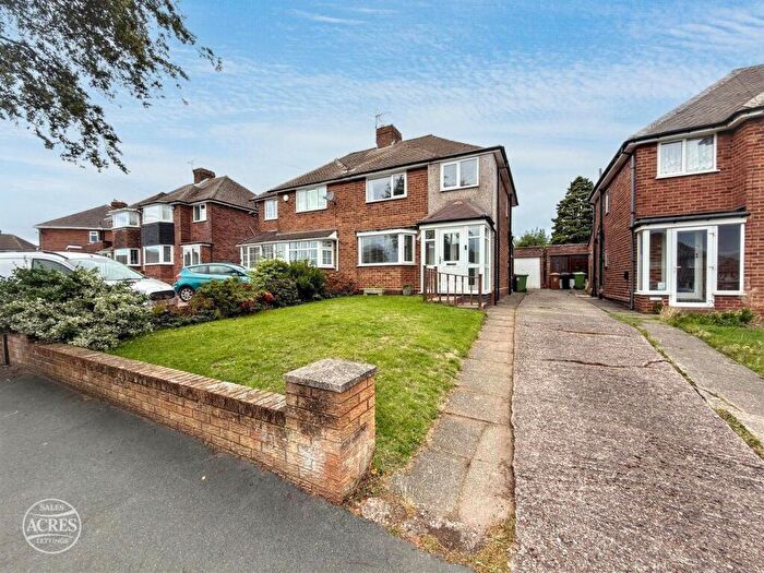 3 Bedroom Semi-Detached House For Sale In Frampton Way, Great Barr, Birmingham, B43