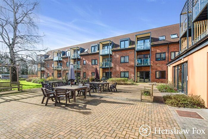 2 Bedroom Flat For Sale In Great Well Drive, Romsey, Hampshire, SO51
