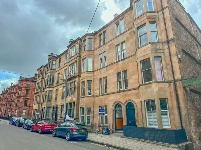 5 Bedroom House Of Multiple Occupation To Rent In Flat /, Kersland Street, Glasgow, G12