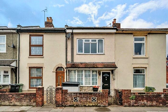 5 Bedroom House To Rent In Eastney Road, Southsea, Hampshire, PO4