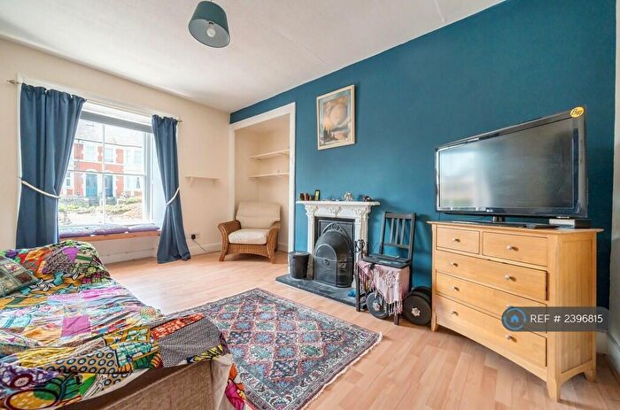 1 Bedroom Flat To Rent In Portway, Frome, BA11