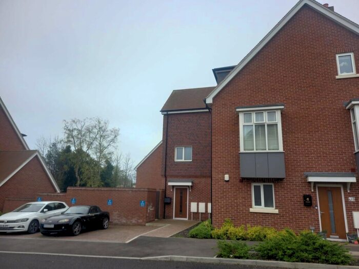 1 Bedroom Flat To Rent In Bluebell Gardens, Folkestone, CT20