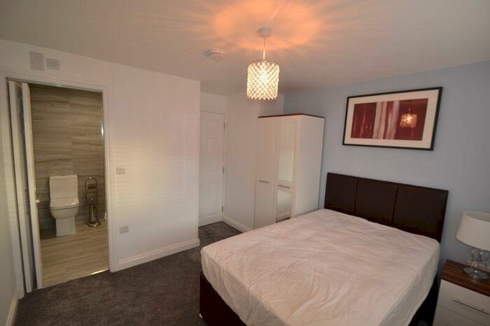 House Of Multiple Occupation To Rent In Leonardo Court, Corby, NN18