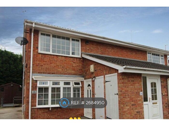 2 Bedroom Flat To Rent In Barnet Green, Doncaster, DN7