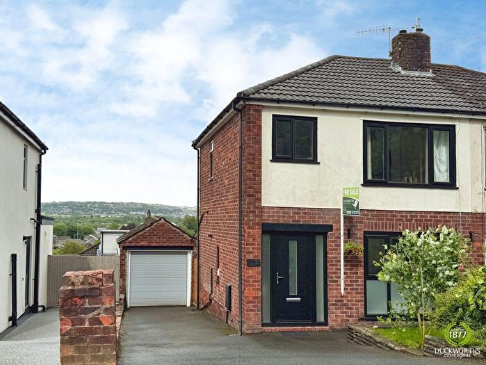 3 Bedroom Semi-detached House For Sale In Hargrove Avenue, Burnley, BB12